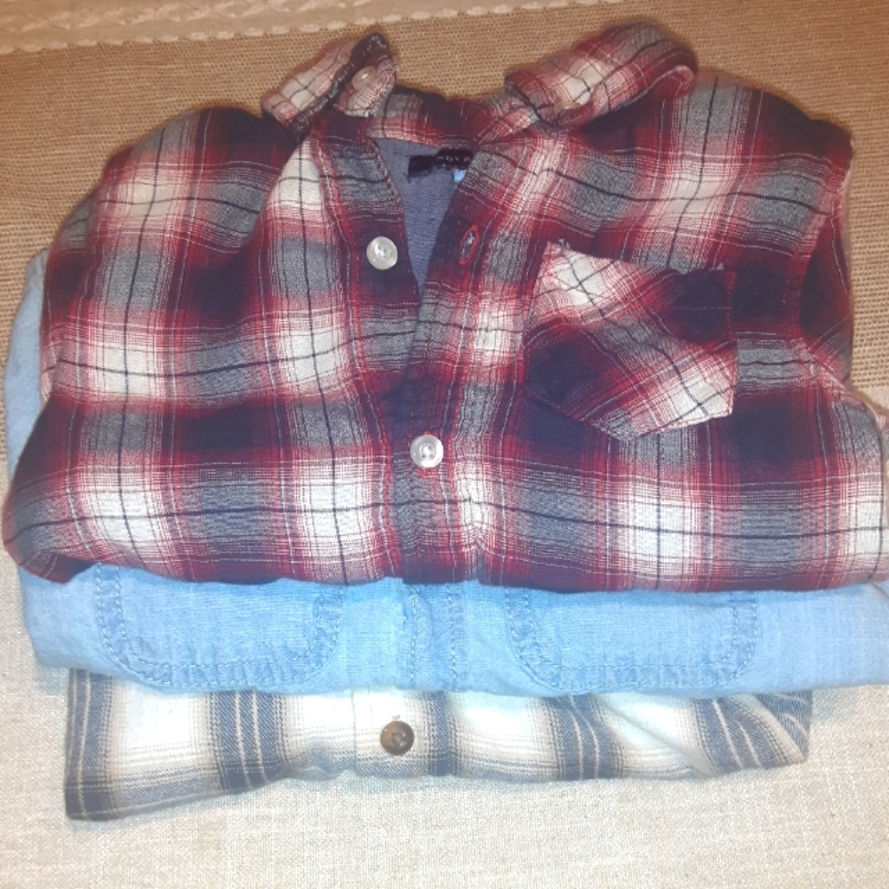 Kids dress shirts xs (4-5)